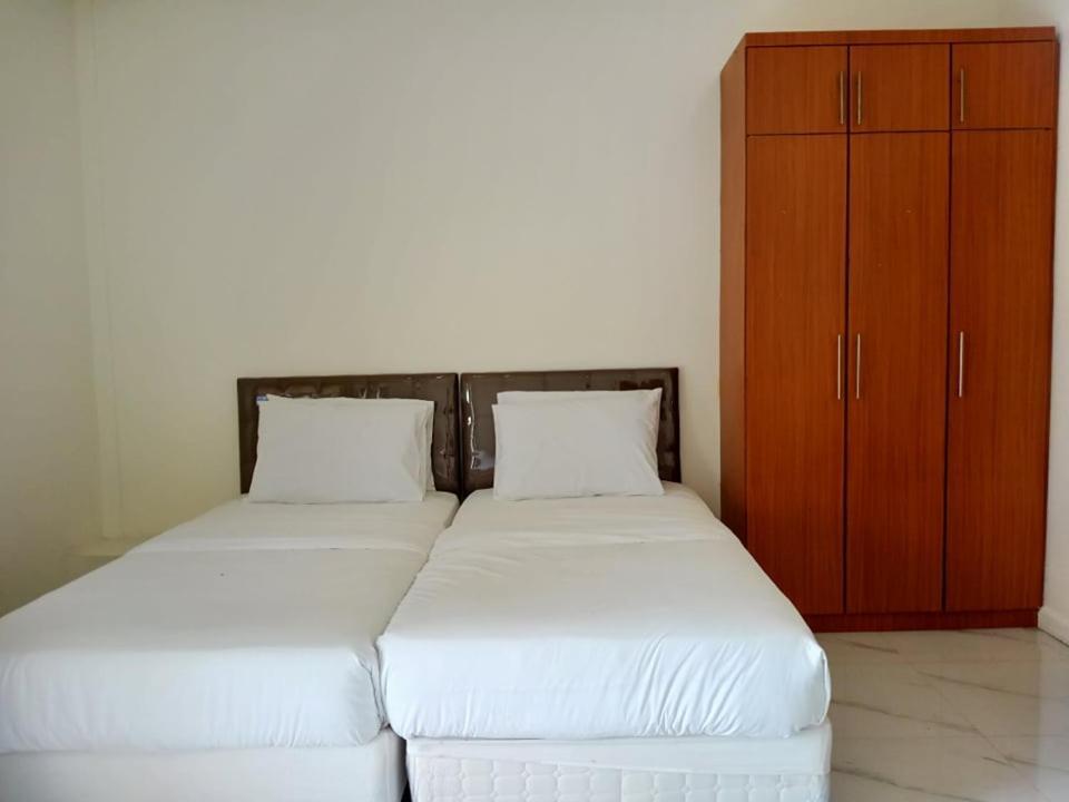 Centtro Residences Los Banos  Exterior photo