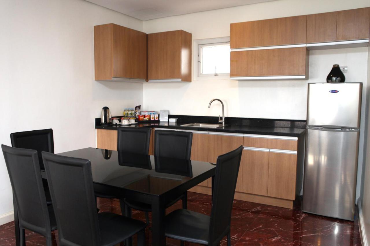 Centtro Residences Los Banos  Exterior photo