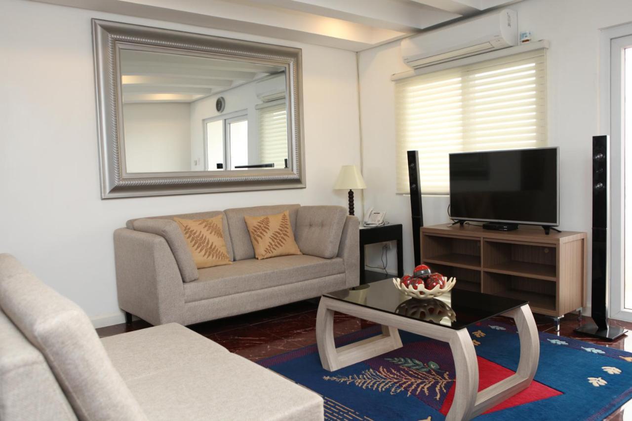 Centtro Residences Los Banos  Exterior photo