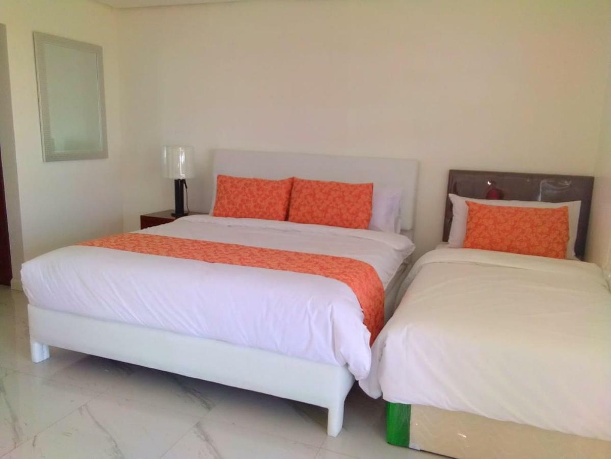 Centtro Residences Los Banos  Exterior photo
